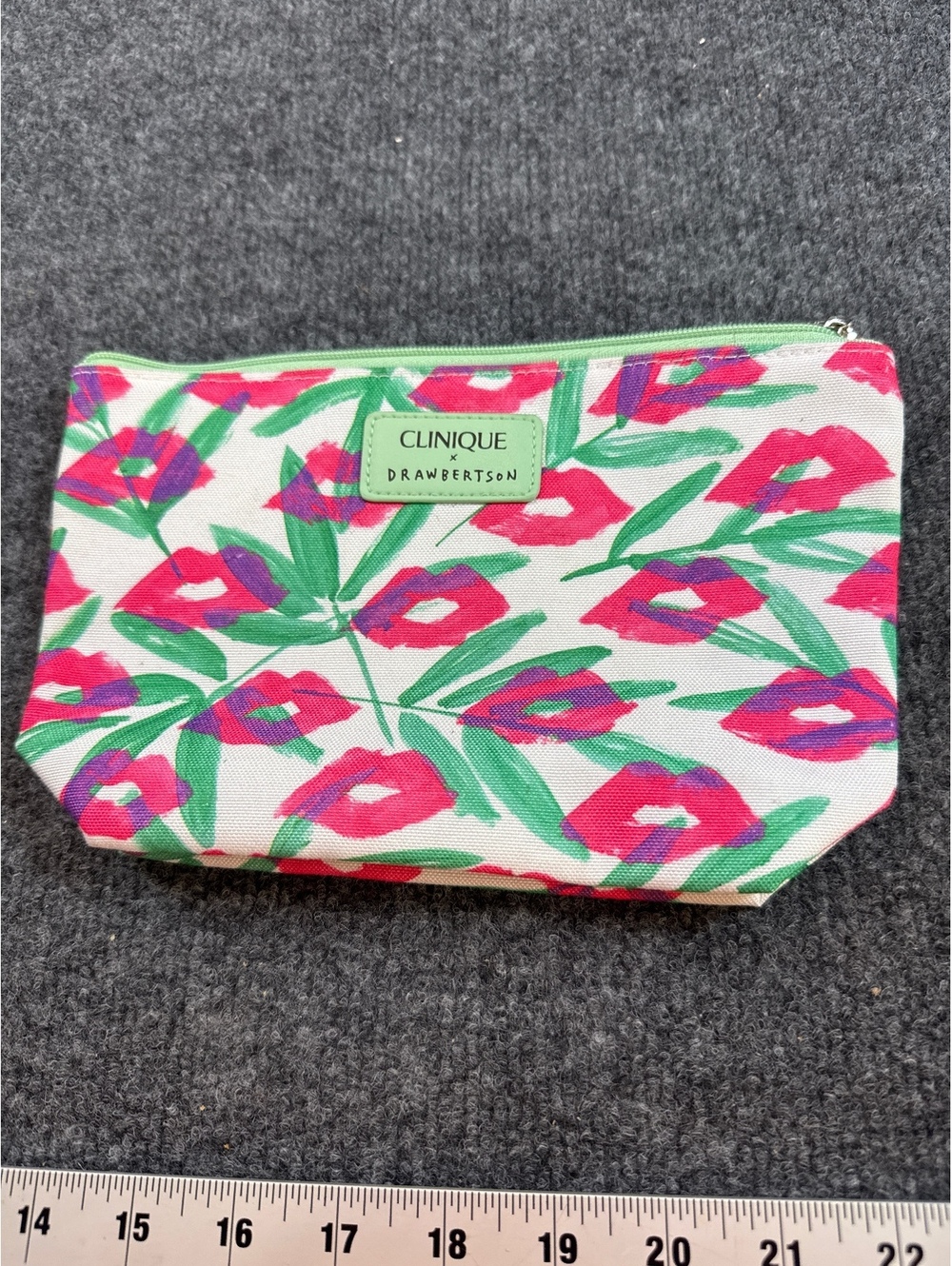 Clinique x Drawbertson Floral Cosmetic Makeup Bag Pink Green Zip Pouch